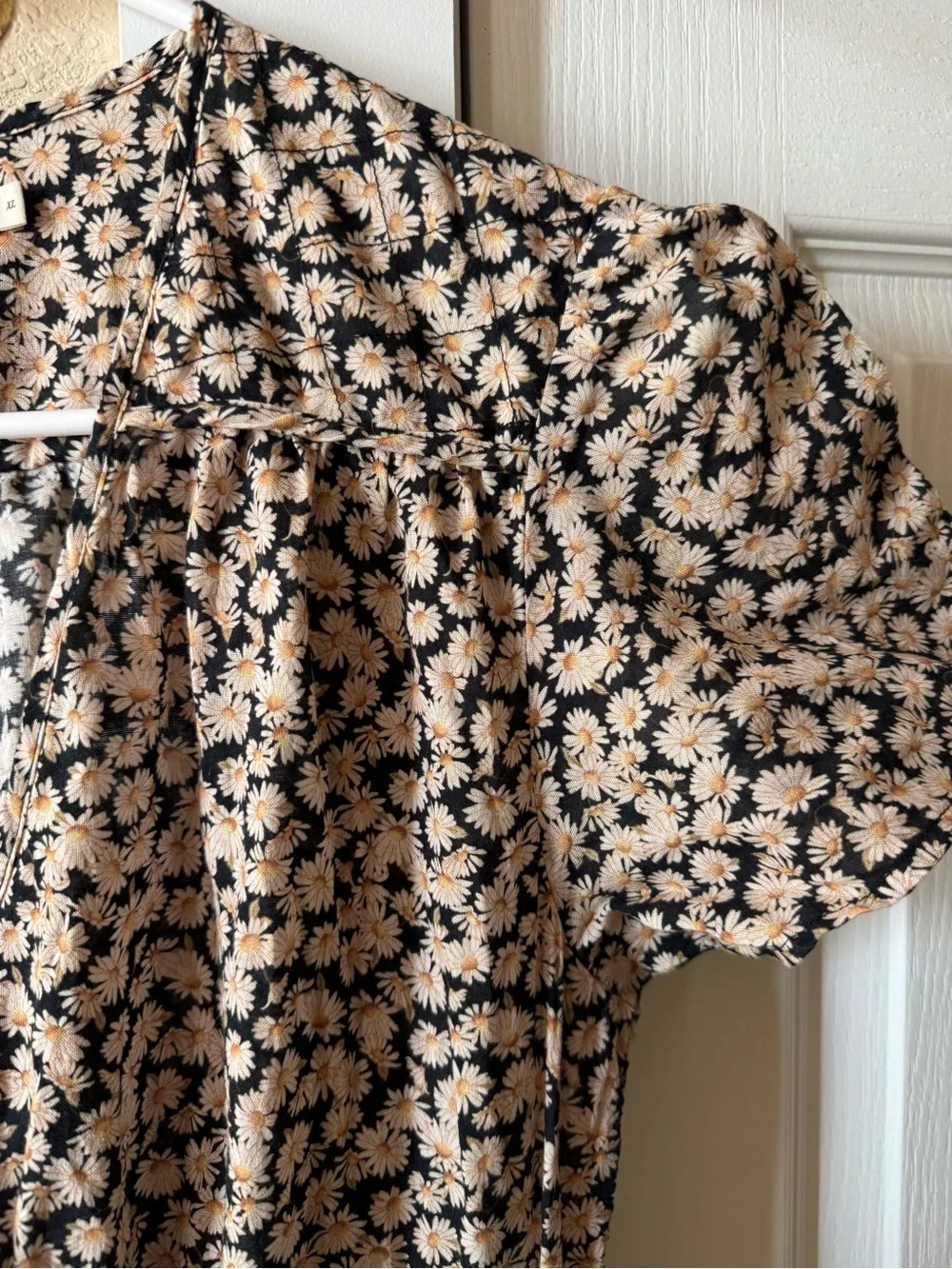 Christy Dawn Dress Daisies - Picture 7 of 8